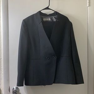 Tahari Navy/White 2pc Suit